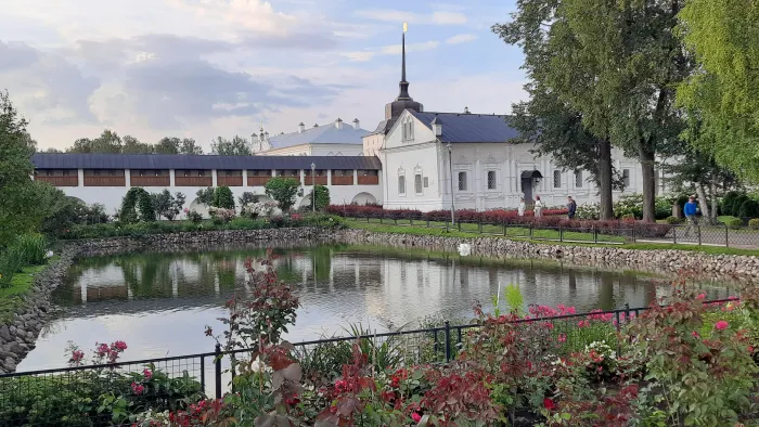 Свято-Введенский Толгский женский монастырь