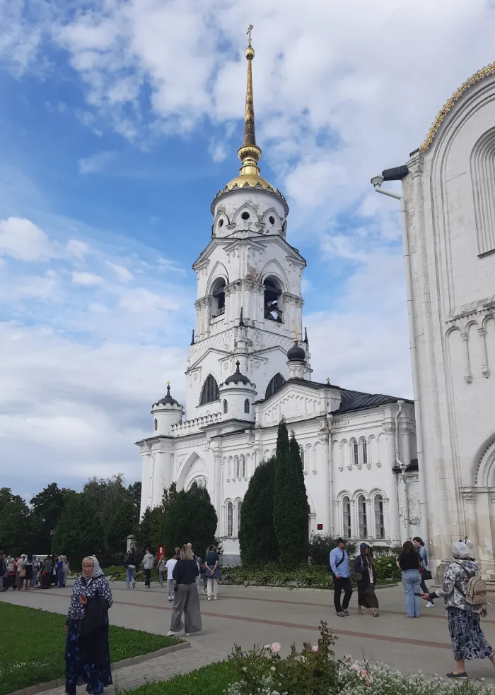 Успенский собор во Владимире Колокольня Успенского собора