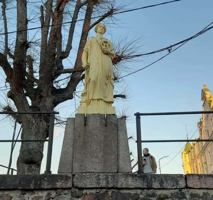 Экскурсия по Выборгу Скульптура Промышленности