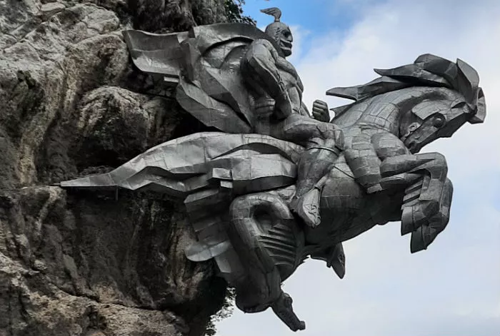 Монумент Уастырджи Северная Осетия