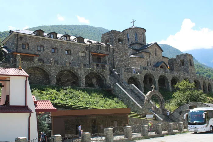 Куртатинское ущелье в Северной Осетии Фиагдонский мужской монастырь