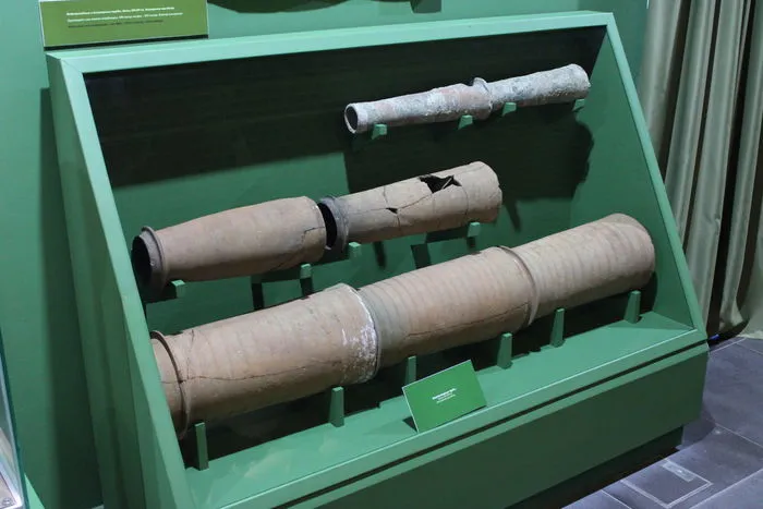 Музей Болгарской цивилизации Водопроводные и дымовые трубы