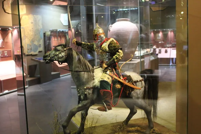 Музей Болгарской цивилизации Макет воина на лошади