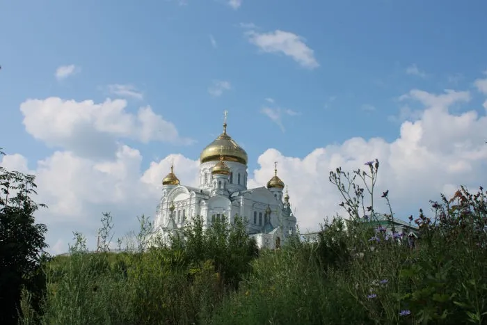 Святые источники Белогородского монастыря
