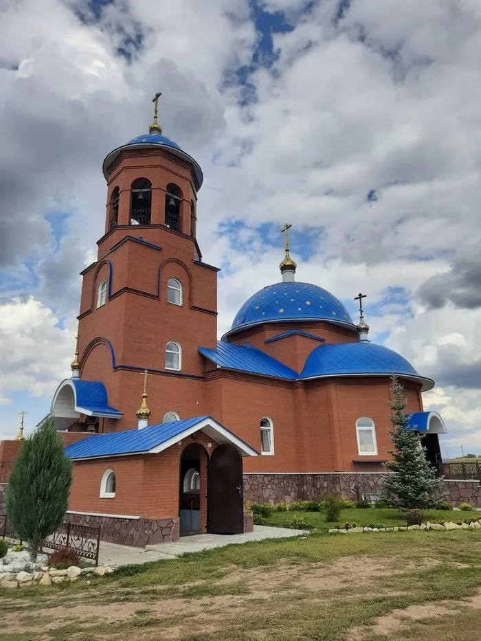 Монастырь в селе Чубовка Покровская церковь