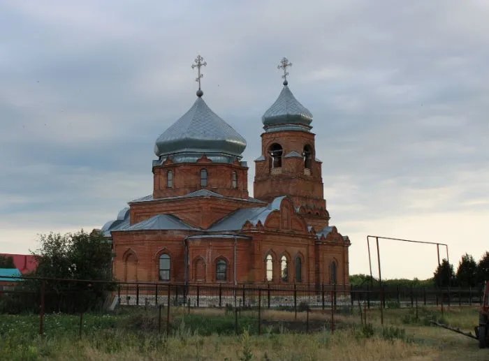 Церкви и храмы Самарской области Церковь Казанской иконы Божией Матери в Новой Бинарадке