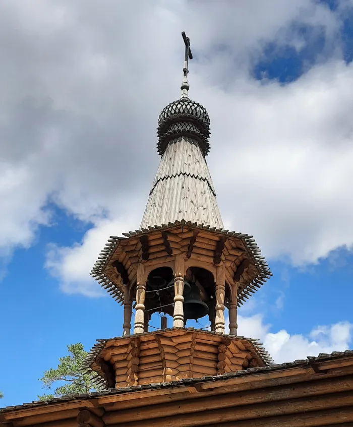 Храм Новомучеников Российских Колокольня