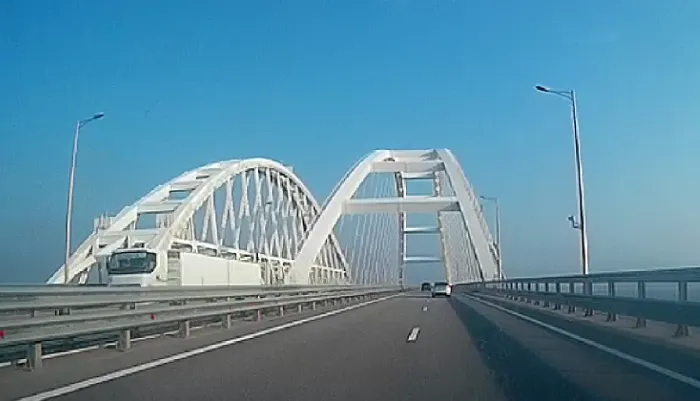 Путешествие по Крыму на машине Крымский мост