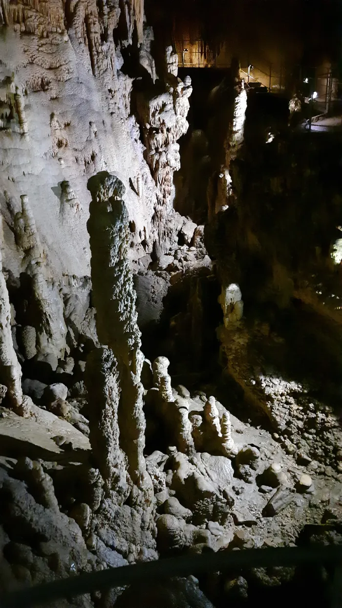 Мамонтовая пещера В зале идолов
