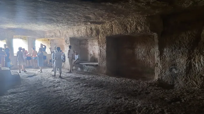 Пещерный город Чуфут-Кале Ханская тюрьма