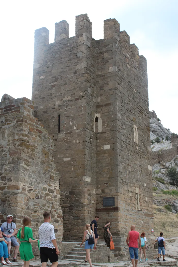 Консульская башня