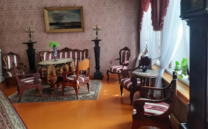 Музей Шишкина в Елабуге Большая гостинная