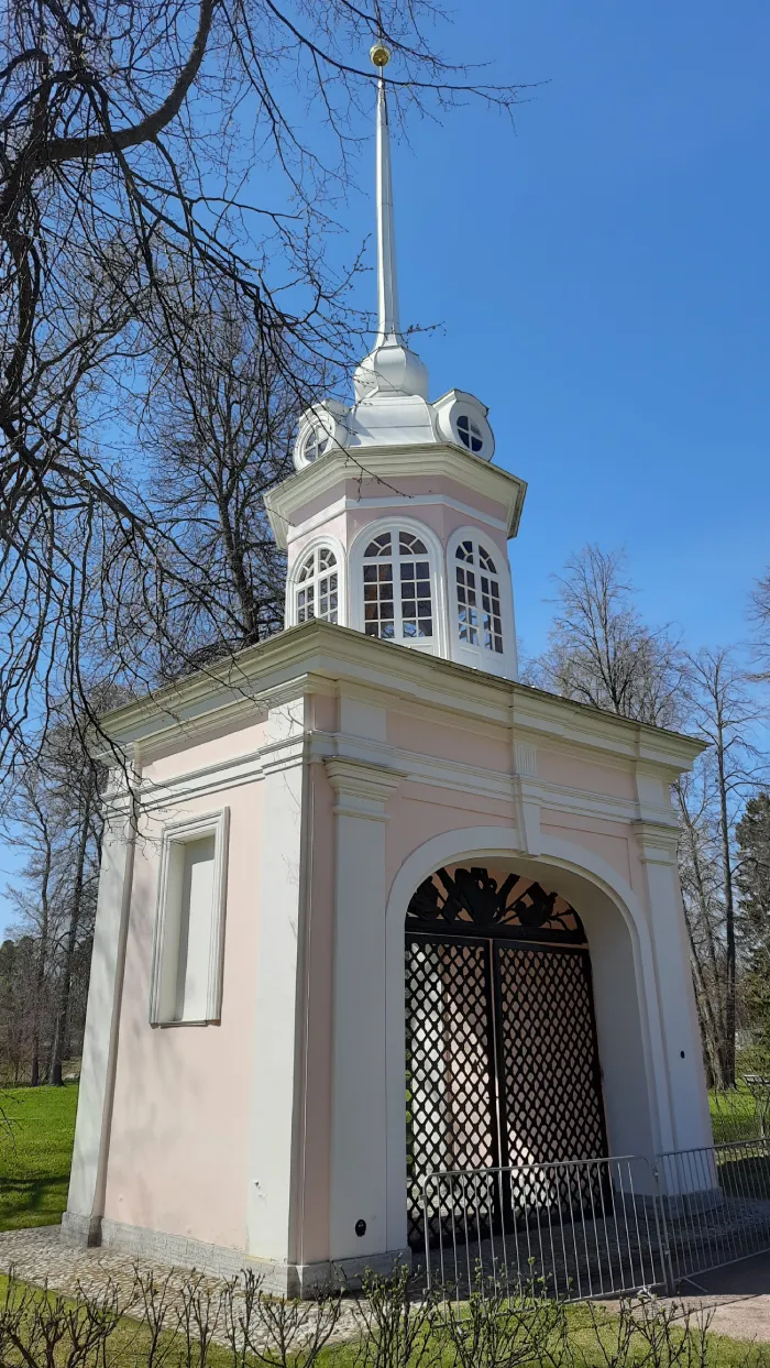 Парк Ораниенбаум Почётные ворота крепости Петерштадт